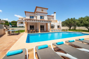 Villa Carolina Blanca by Villa Plus